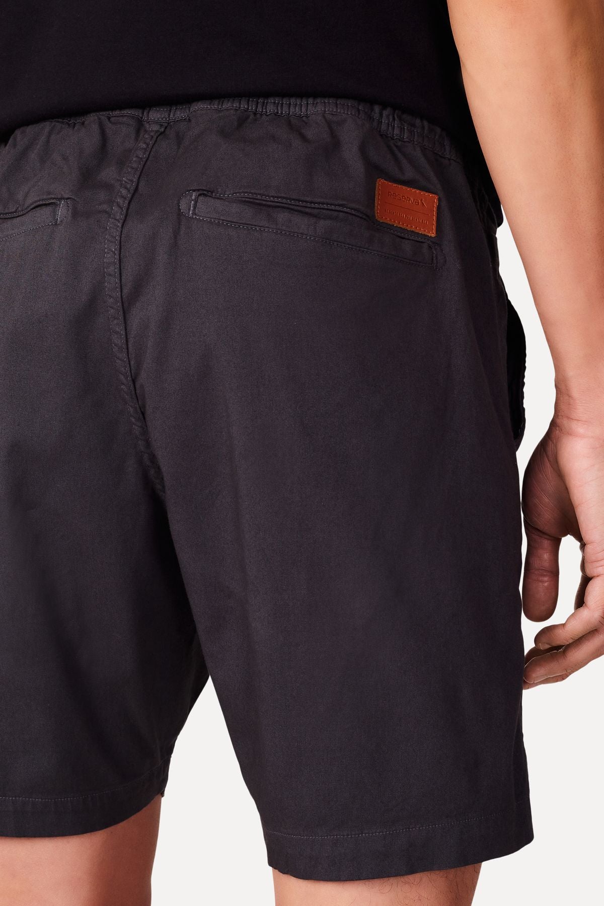 short elastico estonado