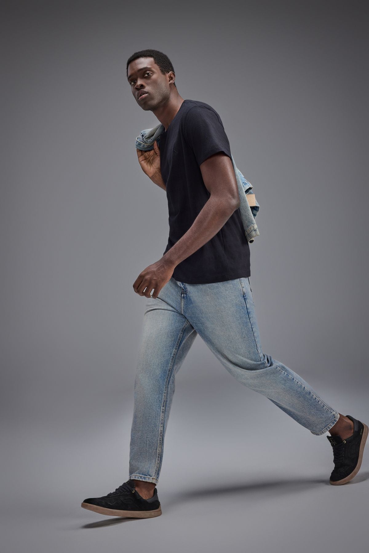 camiseta slim noah